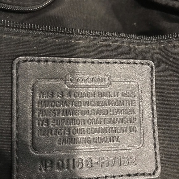 Black coach bag from early 2000s (authentic) - Picture 5 of 5